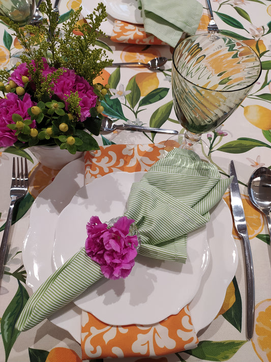 Flores como complemento de mesa